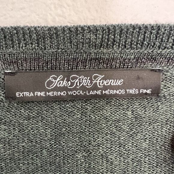 Saks Fifth Avenue Men's Extra Fine Merino Wool Green V Neck Sweater Sz XL Basic - Picture 8 of 13